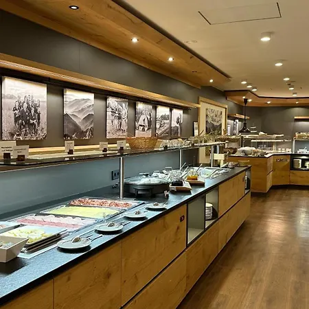 Waldhotel - & Wellness 4*