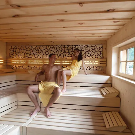Ξενοδοχείο Waldhotel - & Wellness 4*